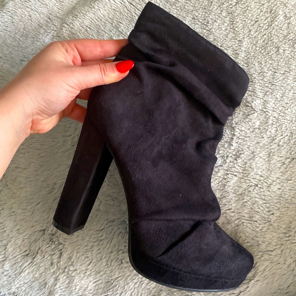 SUEDE PLATFORM SLOUCH BOOTIES